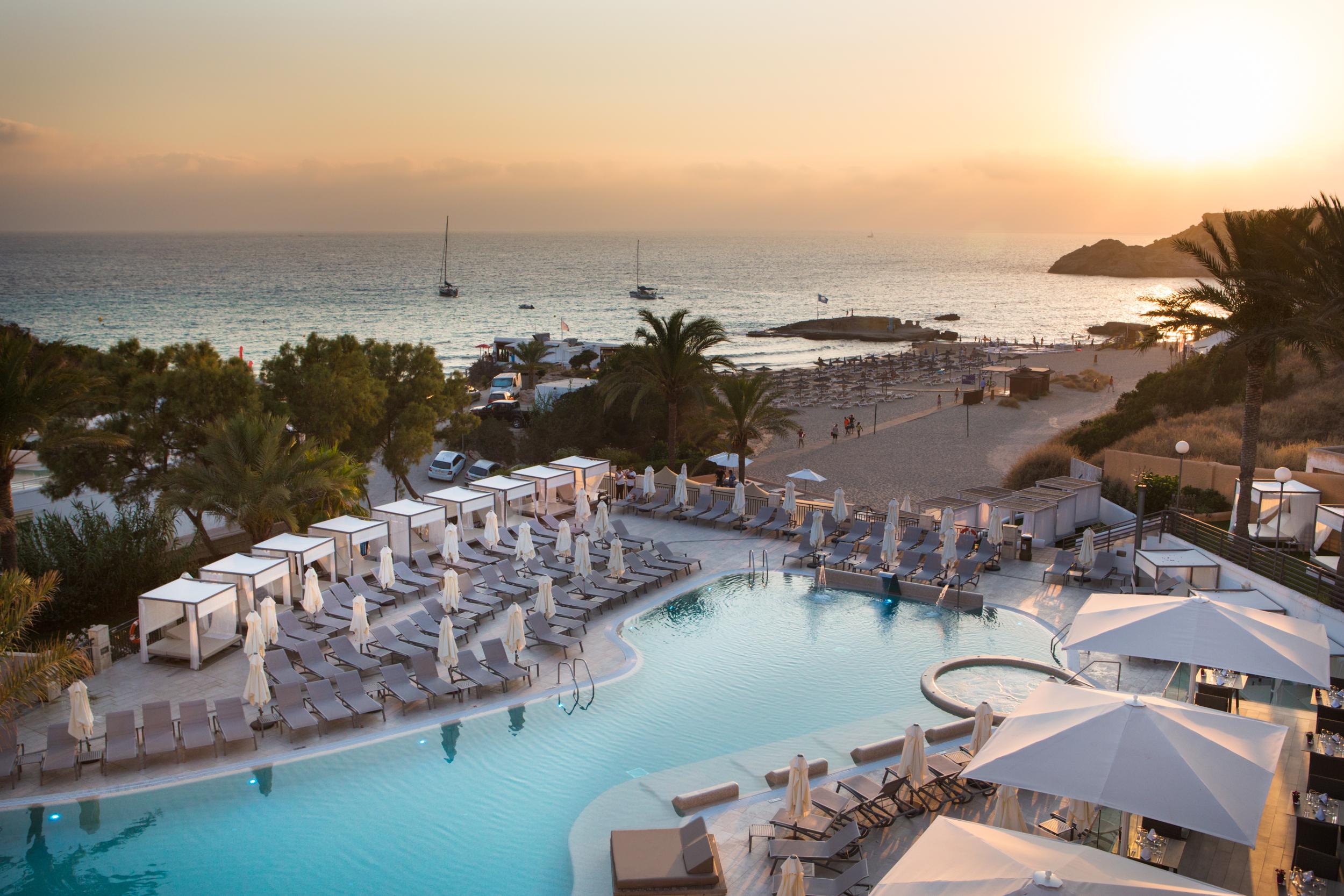 Insotel Tarida Beach Resort & Spa Cala Tarida  Exterior foto